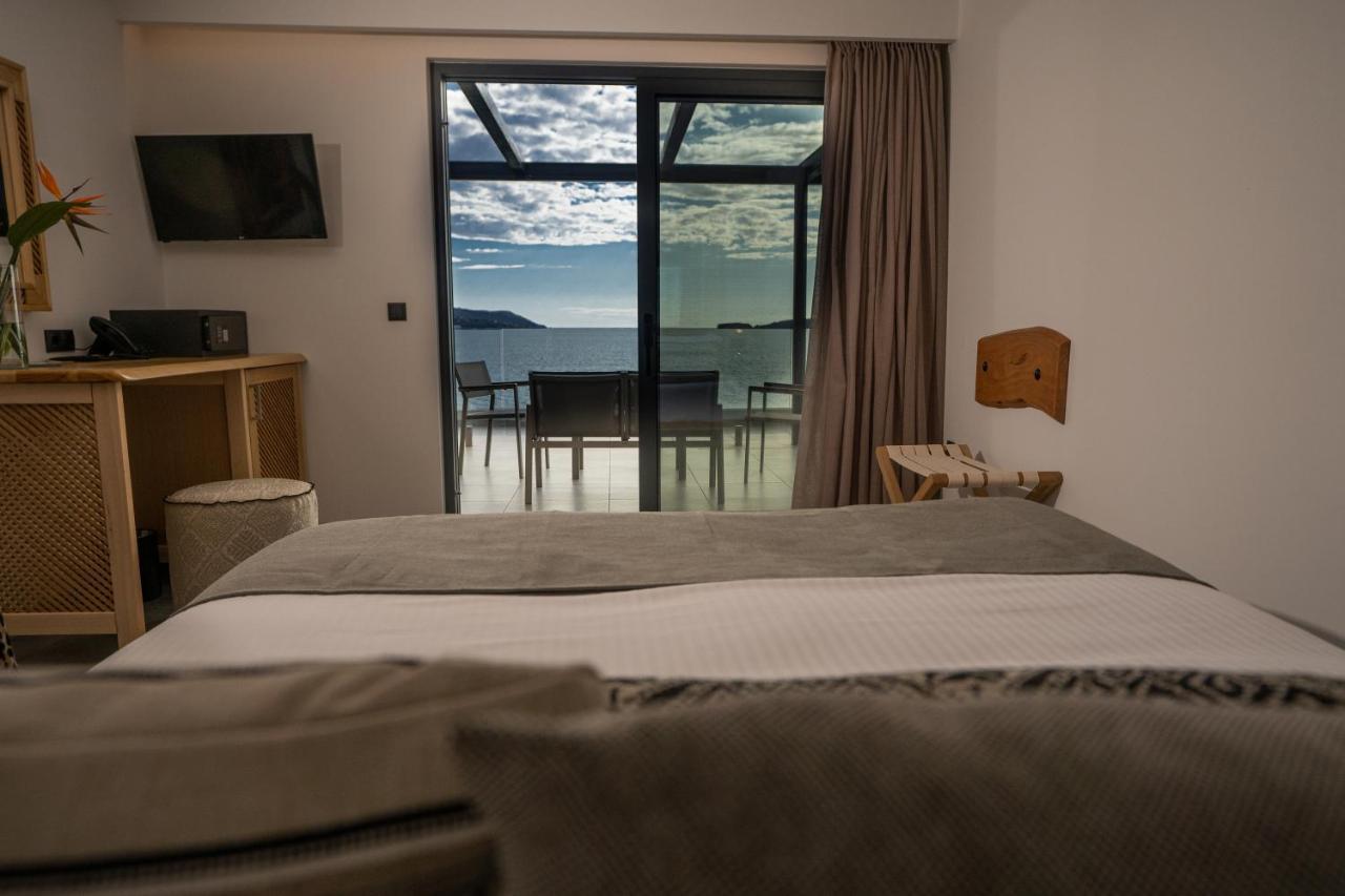 Zoe Seaside Resort เกียโลวา ภายนอก รูปภาพ