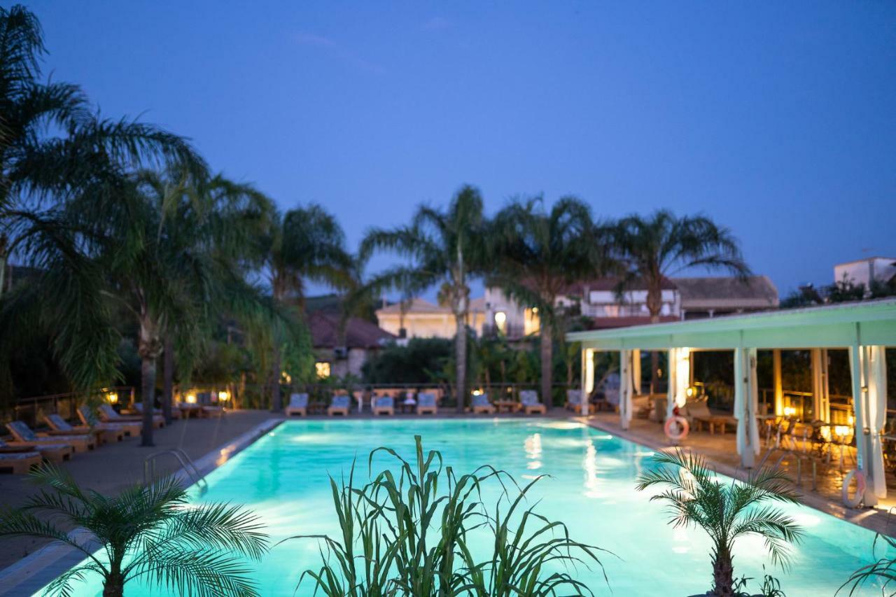 Zoe Seaside Resort เกียโลวา ภายนอก รูปภาพ